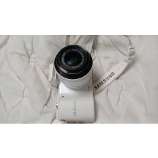 미러리스 카메라